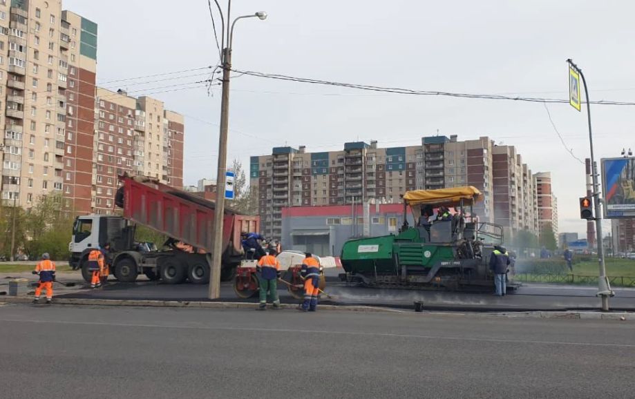 Аренда асфальтоукладчика, аренда дорожной техники