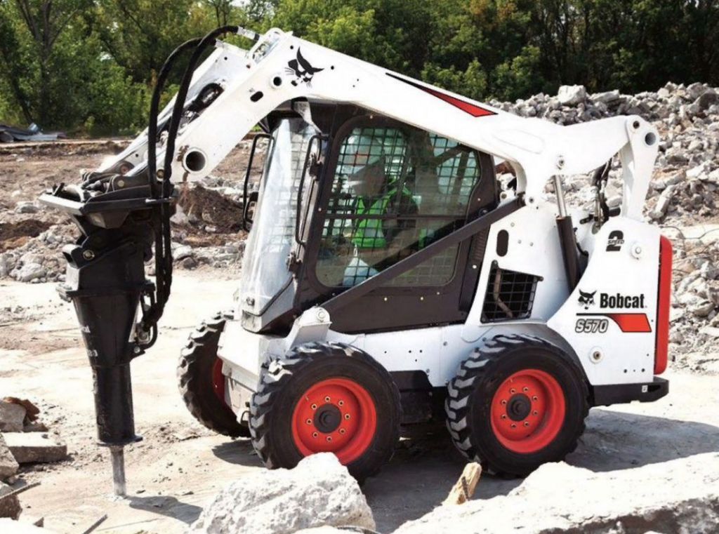 Аренда минипогрузчика Bobcat