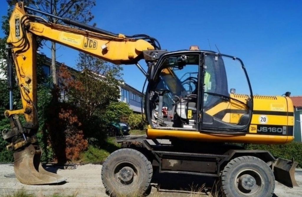 Аренда колесного полноповоротного экскаватора JCB