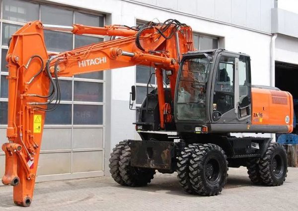 Сдается в аренду экскаватор Hitachi 210